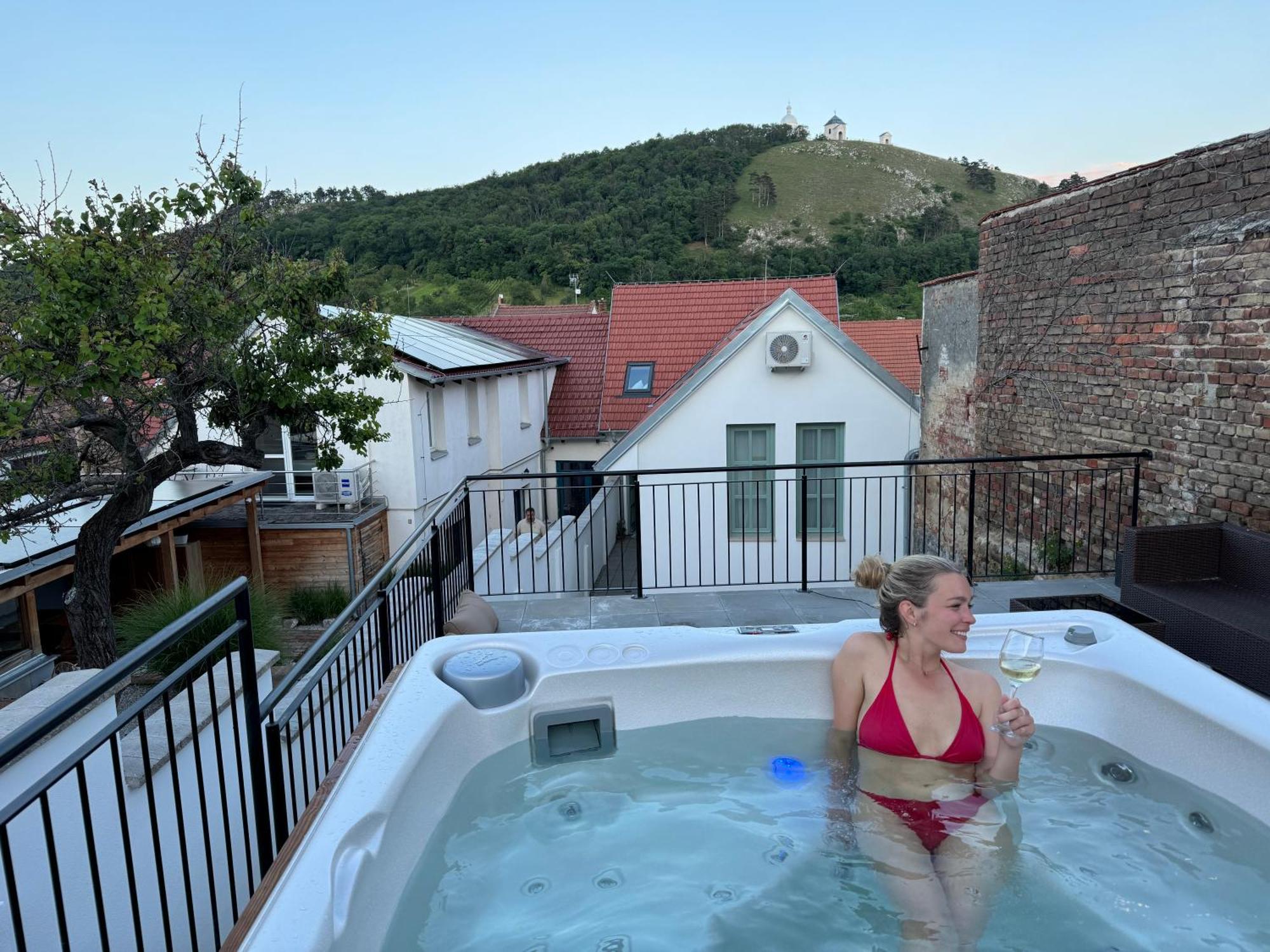 Soul Apartments Микулов Экстерьер фото