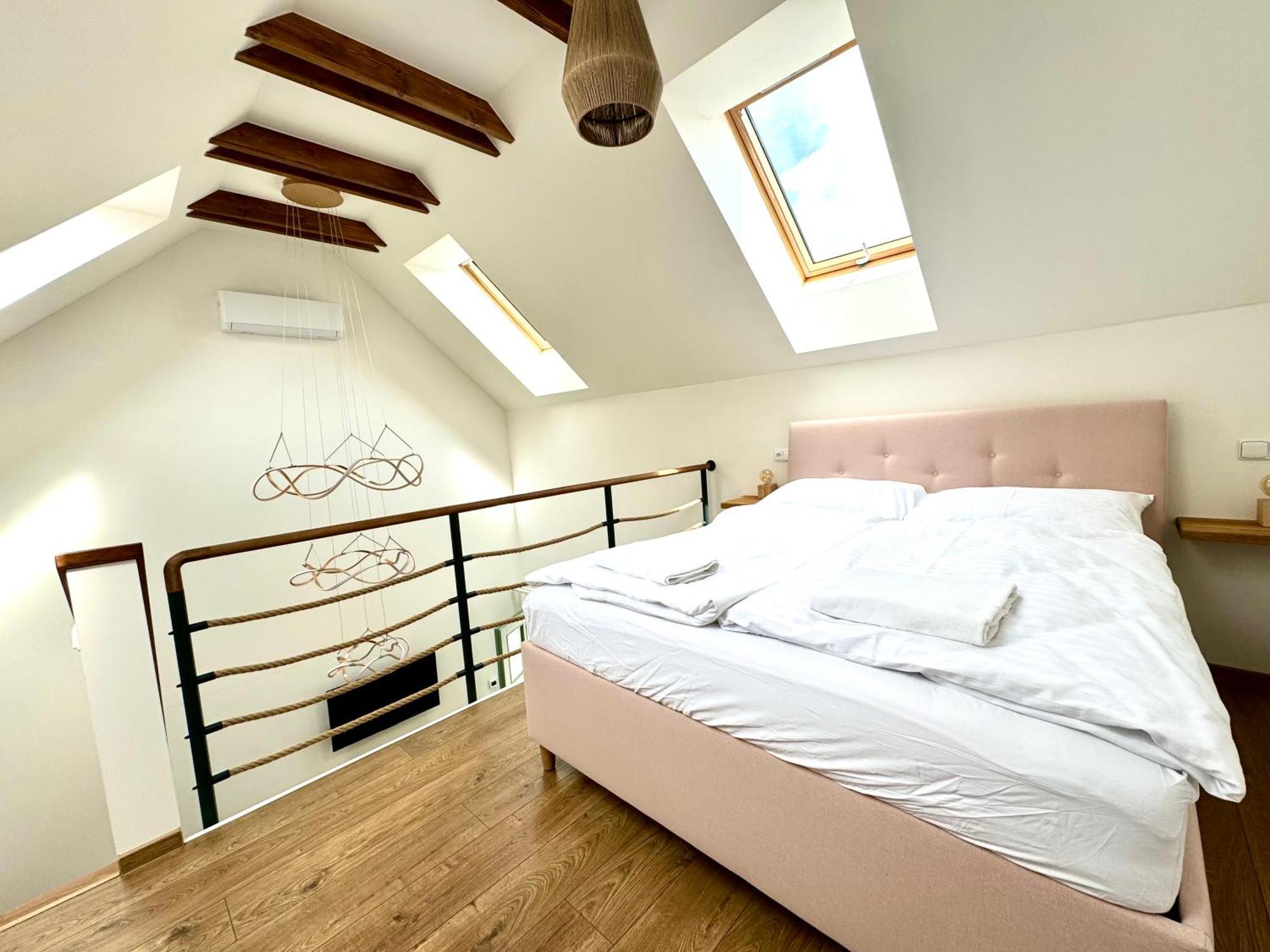 Soul Apartments Микулов Экстерьер фото